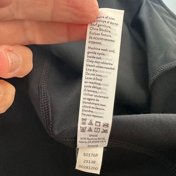 Spanx Womens Faux Leather Convertible Jacket Size M Black Outdoors Mid Length - Picture 12 of 15